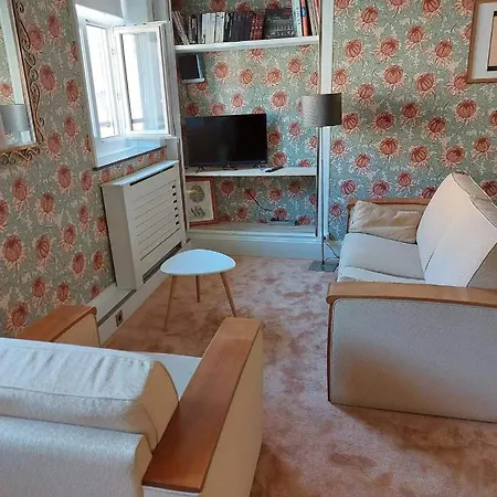 Superbe Appartement, Face A La Vieille ! Apartmán *